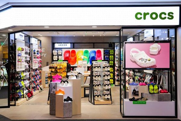 Dép Unisex Crocs Classic Crush Sandals Bone 207670-2Y2 Màu Kem Size W7 - Dép - Vua Hàng Hiệu