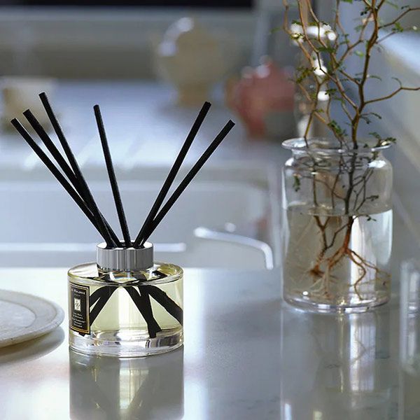 Tinh Dầu Thơm Nước Hoa Cho Phòng Jo Malone Red Roses Scent Surround Diffuser 165ml - Nước hoa - Vua Hàng Hiệu