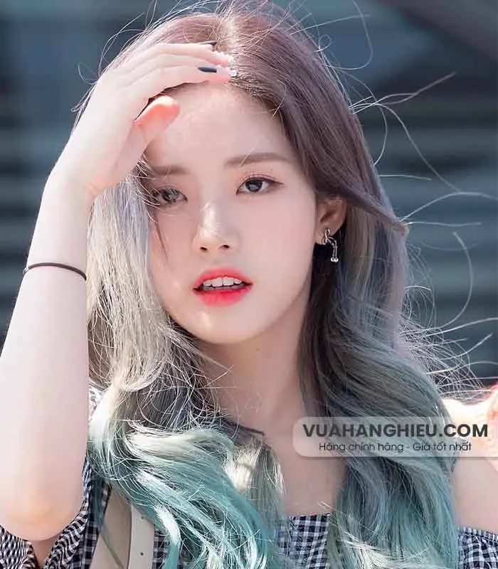 Top 23+ kiểu tóc uốn gợn sóng đẹp xu hướng trendy 2025