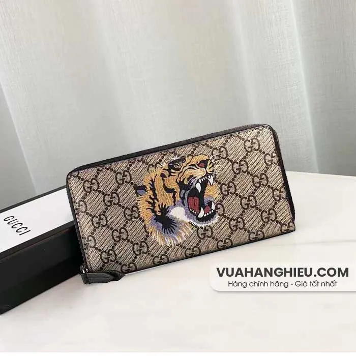 Top 9+ mẫu ví cầm tay nam hàng hiệu sang trọng 2025