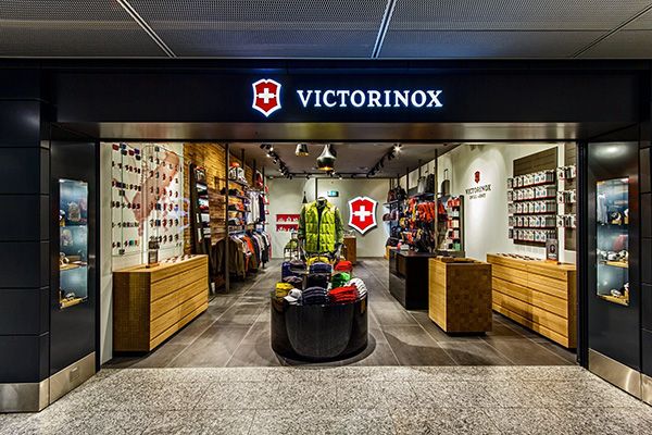 Đồng Hồ Nam Victorinox Alliance Quartz Blue Dial 241906 Màu Đen Xanh - Đồng hồ - Vua Hàng Hiệu