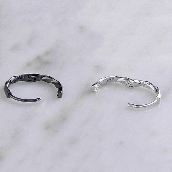 Khuyên Tai Nam LiLi Jewelry Tròn LiLi_367115 Bộ Hai Màu Trắng Đen Size 14mm - Trang sức - Vua Hàng Hiệu