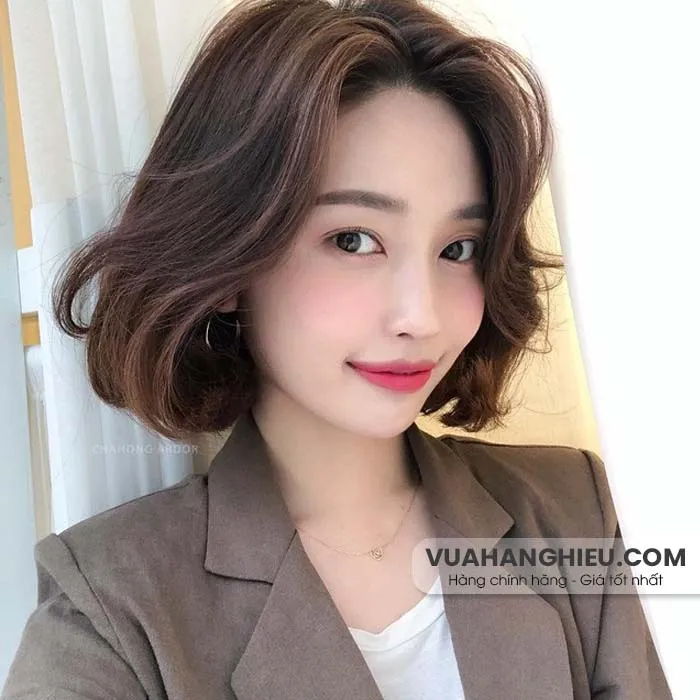 21 kiểu tóc xoăn sóng lơi ngang vai đẹp và thu hút