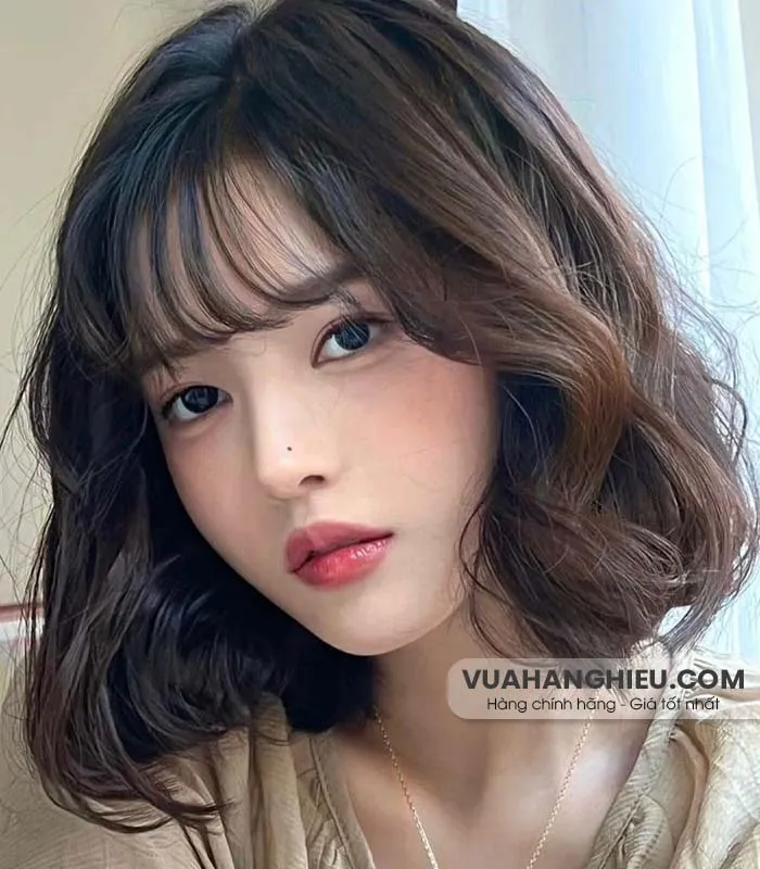 21 kiểu tóc xoăn sóng lơi ngang vai đẹp và thu hút