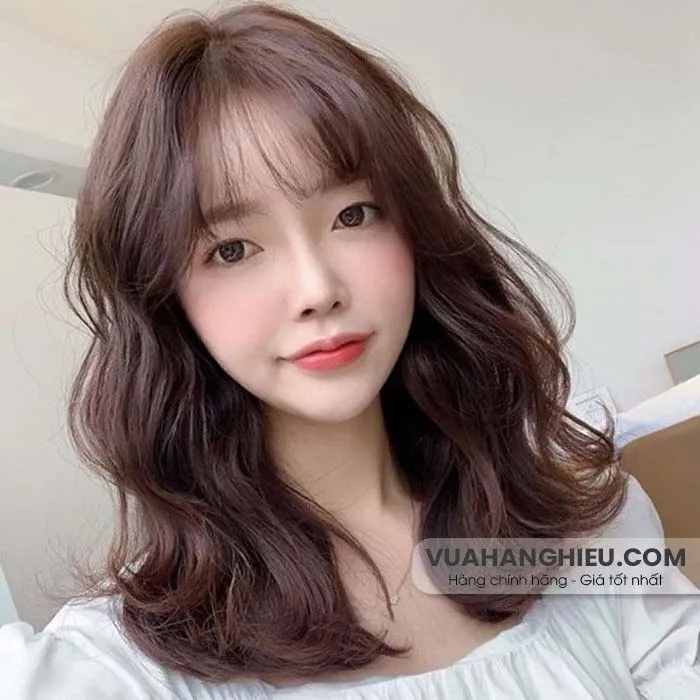 21 kiểu tóc xoăn sóng lơi ngang vai đẹp và thu hút