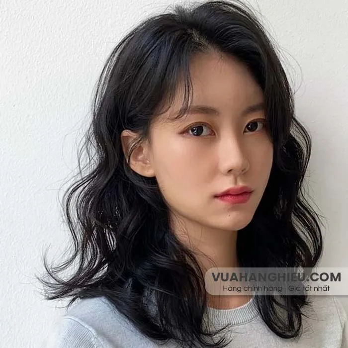 21 kiểu tóc xoăn sóng lơi ngang vai đẹp và thu hút