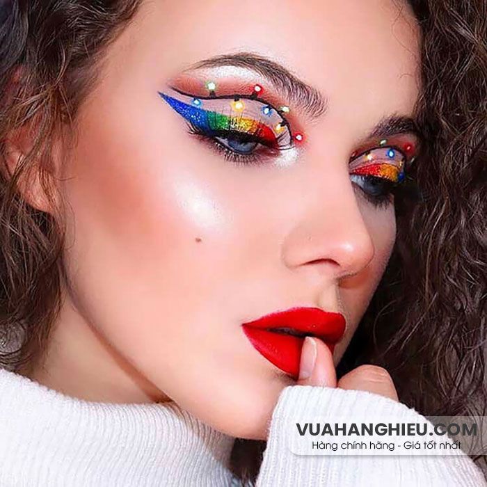 15 ý tưởng trang điểm Giáng Sinh ấn tượng và mới lạ cho nàng - 13