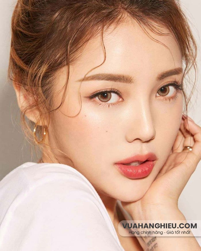 9 gợi ý trang điểm đón Tết đẹp và mới lạ cho phái nữ thêm xinh - 4