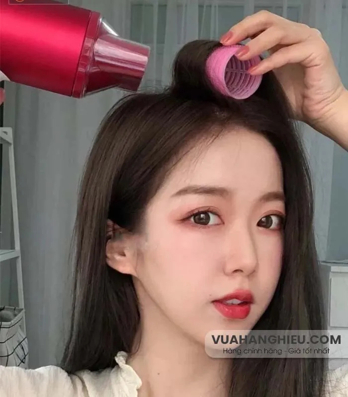 Cách uốn phồng chân tóc cho bạn mái tóc bồng bềnh cuốn hút