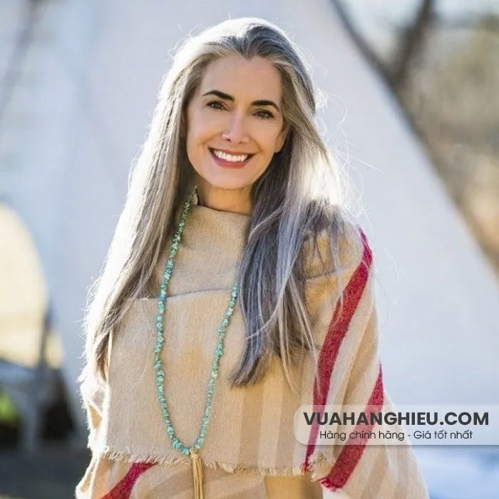 15+ kiểu tóc đẹp cho phụ nữ tuổi 60 sang trọng, quý phái - 2