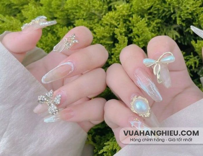 Top 55+ mẫu nails đẹp đón Tết được yêu rất thích năm 2025