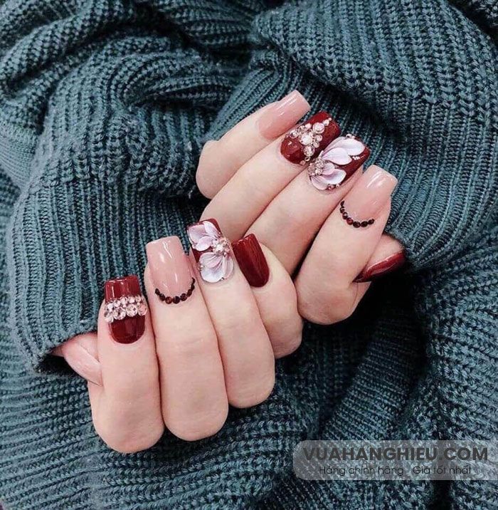 Top 55+ mẫu nails đẹp đón Tết được yêu rất thích năm 2025