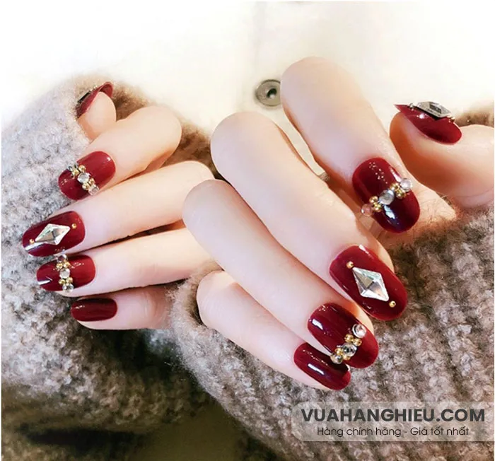 Top 55+ mẫu nails đẹp đón Tết được yêu rất thích năm 2025