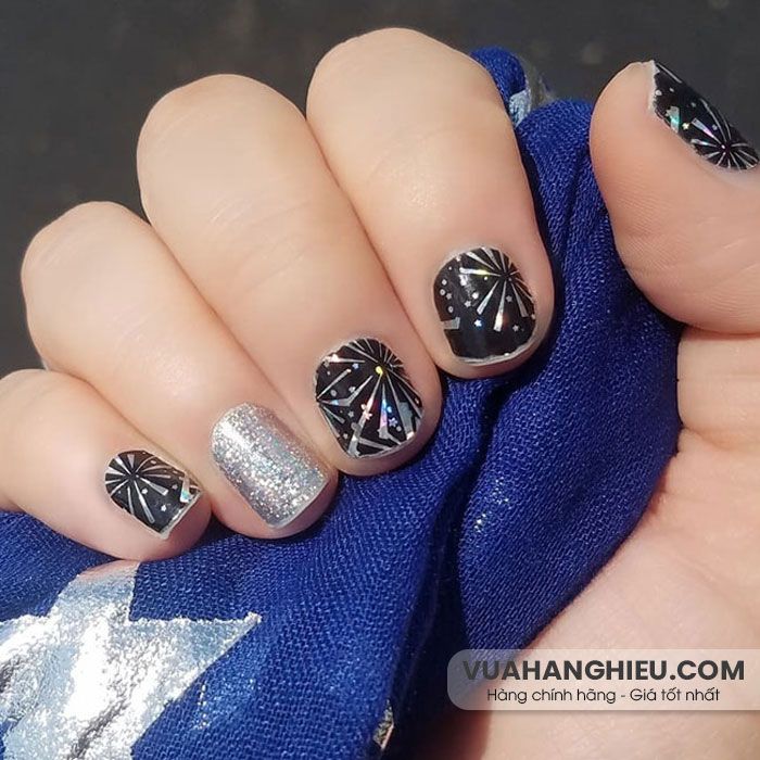 Top 55+ mẫu nails đẹp đón Tết được yêu rất thích năm 2025