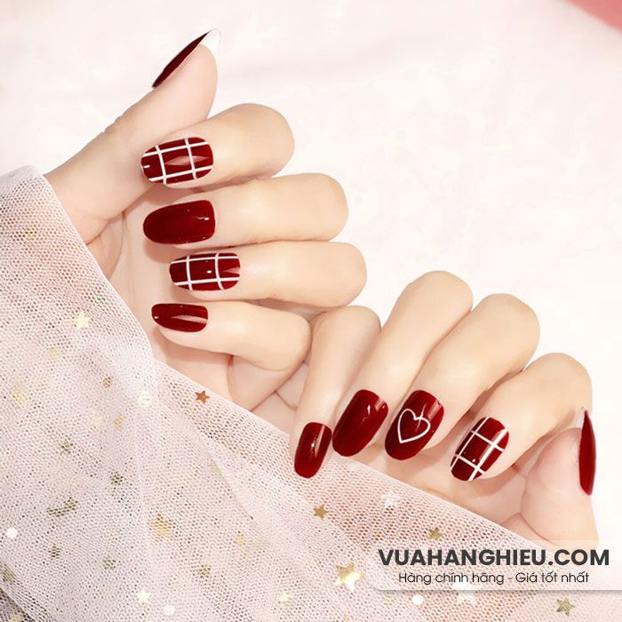 Top 55+ mẫu nails đẹp đón Tết được yêu rất thích năm 2025