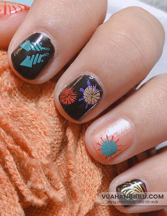 Top 55+ mẫu nails đẹp đón Tết được yêu rất thích năm 2025