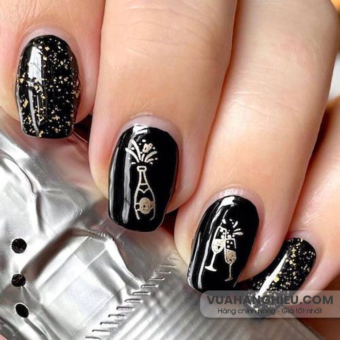Top 55+ mẫu nails đẹp đón Tết được yêu rất thích năm 2025