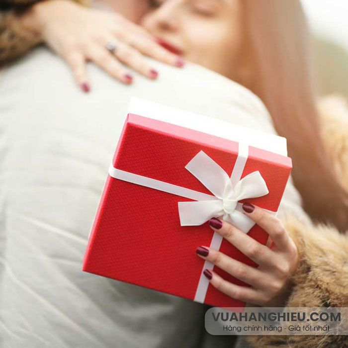 Top 10 nước hoa tặng bạn trai, tặng chồng ngày Valentine 14/2 - 1