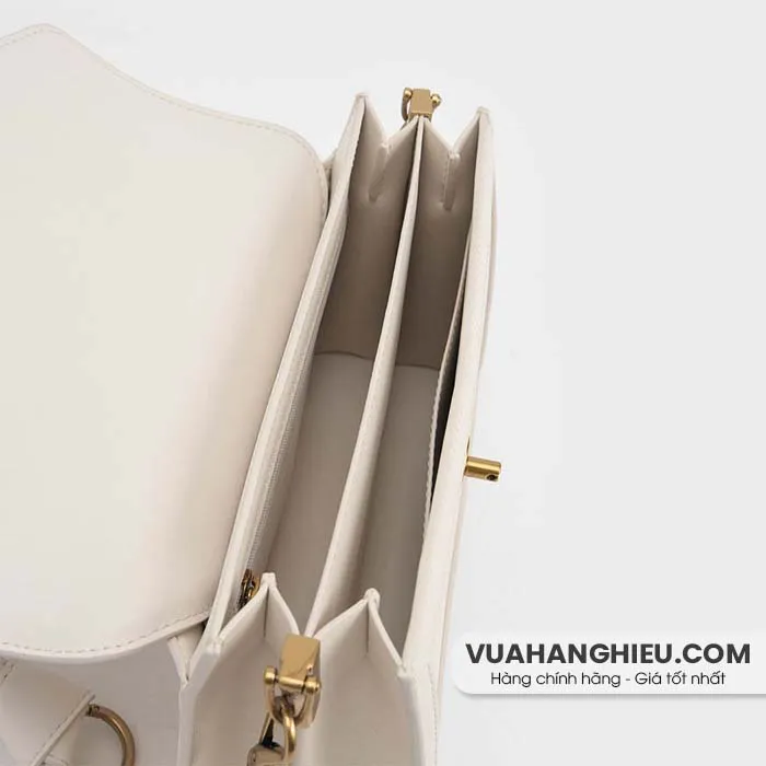 8 mẫu túi Charles & Keith màu trắng vô cùng đẹp cho phái nữ