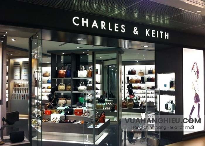 8 mẫu túi Charles & Keith màu trắng vô cùng đẹp cho phái nữ
