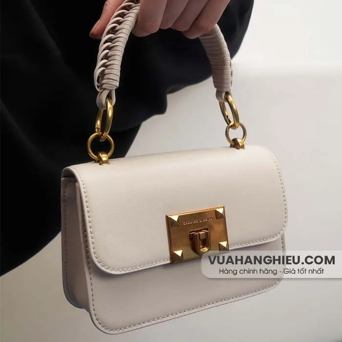 8 mẫu túi Charles & Keith màu trắng vô cùng đẹp cho phái nữ