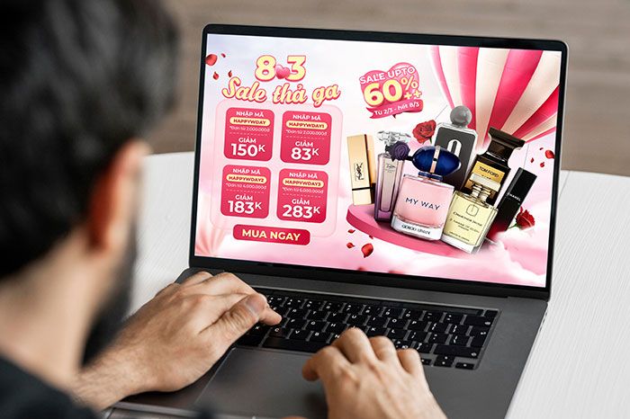 Vua Hàng Hiệu 8/3: Sale up to 60%++, tặng deal SỐC tới 283K, gói quà miễn phí