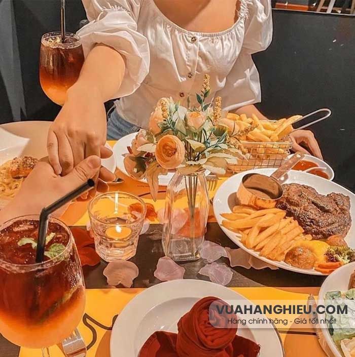 8/3 ngày gì? Nguồn gốc, ý nghĩa và gợi ý quà tặng 8/3 - 28