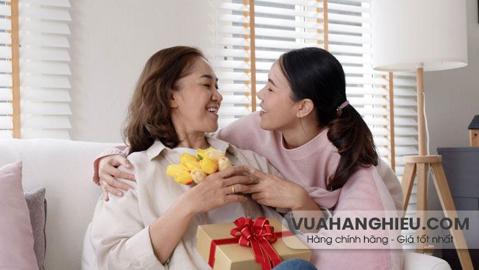 Top 35 quà tặng 8/3 cho mẹ ý nghĩa, ấn tượng và vô cùng đẹp - 2
