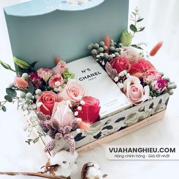 Top 21+ món quà tặng 8/3 cho vợ vừa thiết thực vừa ý nghĩa