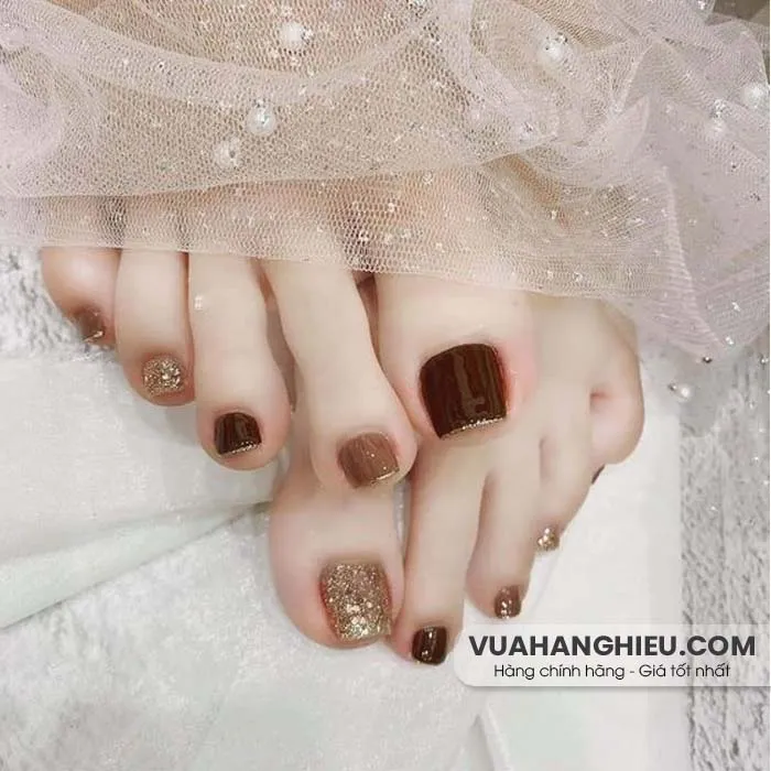 Top 21+ mẫu móng chân đẹp nhẹ nhàng dẫn đầu xu hướng 2025