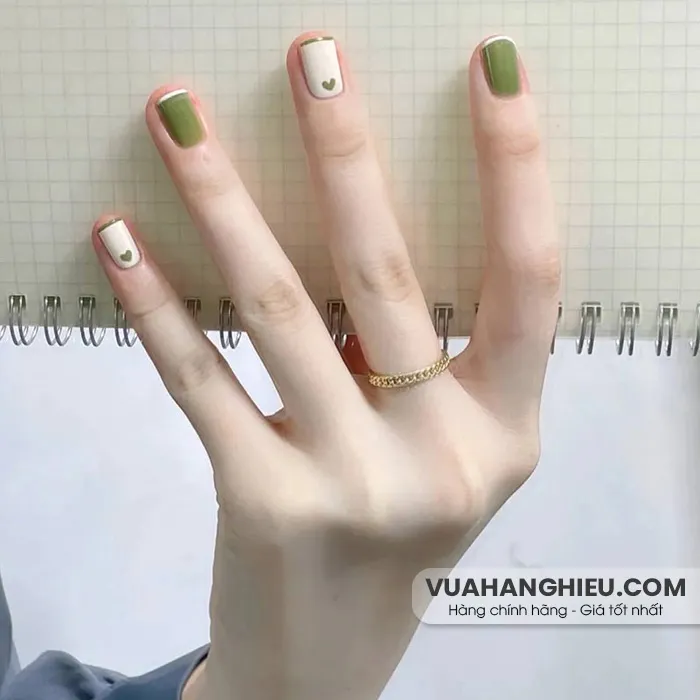 Top 10 mẫu nail chụp kỷ yếu nhẹ nhàng, siêu xinh cho phái nữ  - 11