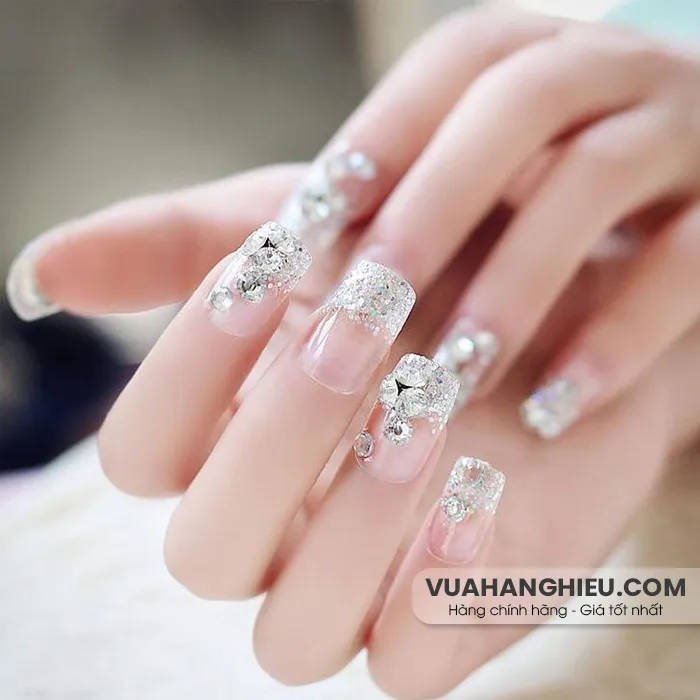 Top 10 mẫu nail chụp kỷ yếu nhẹ nhàng, siêu xinh cho phái nữ  - 19