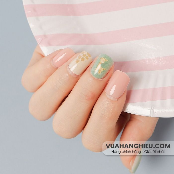 Top 10 mẫu nail chụp kỷ yếu nhẹ nhàng, siêu xinh cho phái nữ  - 5