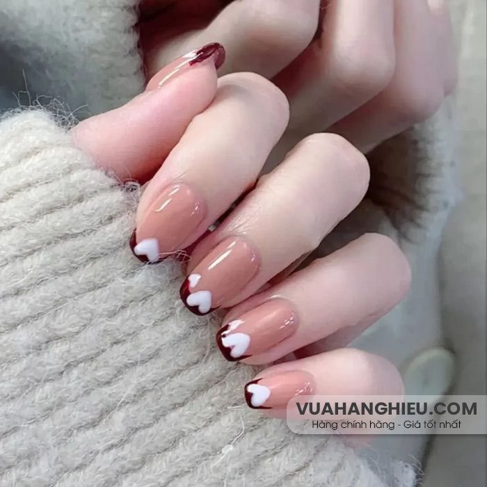 Top 10 mẫu nail chụp kỷ yếu nhẹ nhàng, siêu xinh cho phái nữ  - 3