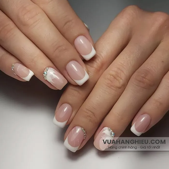 Top 15+ màu nail cho da ngăm đen sang chảnh, siêu tôn da