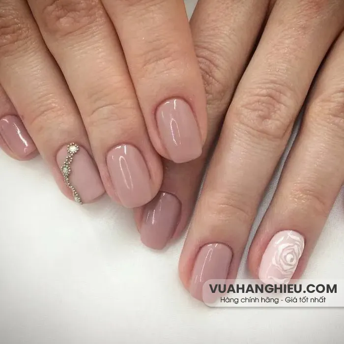Top 15+ màu nail cho da ngăm đen sang chảnh, siêu tôn da