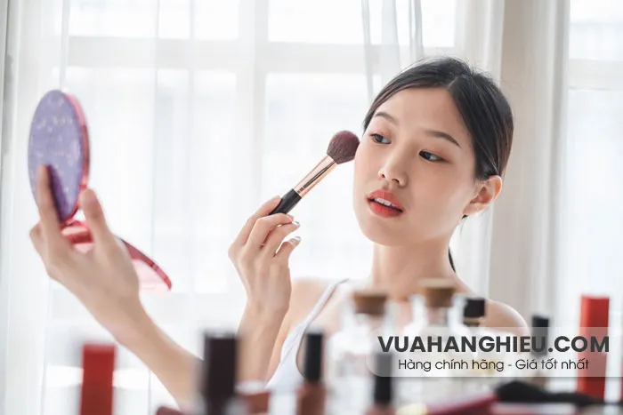 Hướng dẫn 10 bước trang điểm cho da nhạy cảm đúng cách