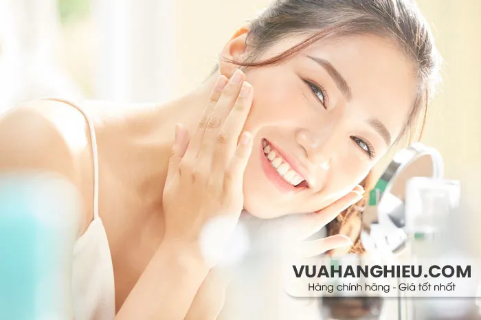 10 bước trang điểm mùa hè cho lớp makeup đẹp lâu trôi