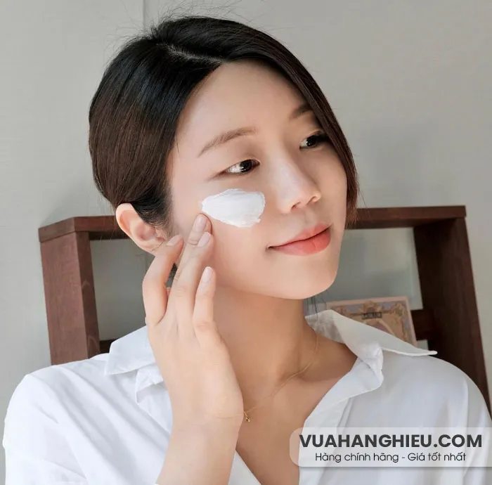 10 bước trang điểm mùa hè cho lớp makeup đẹp lâu trôi