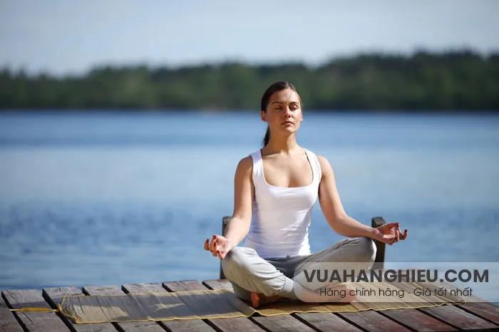 Nguyên nhân và 9 cách ngăn ngừa đồ mồ hôi tay hiệu quả