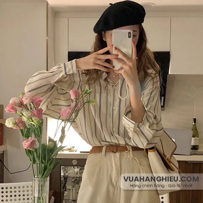 10 cách mặc đẹp với áo sơ mi kẻ sọc nữ đang 