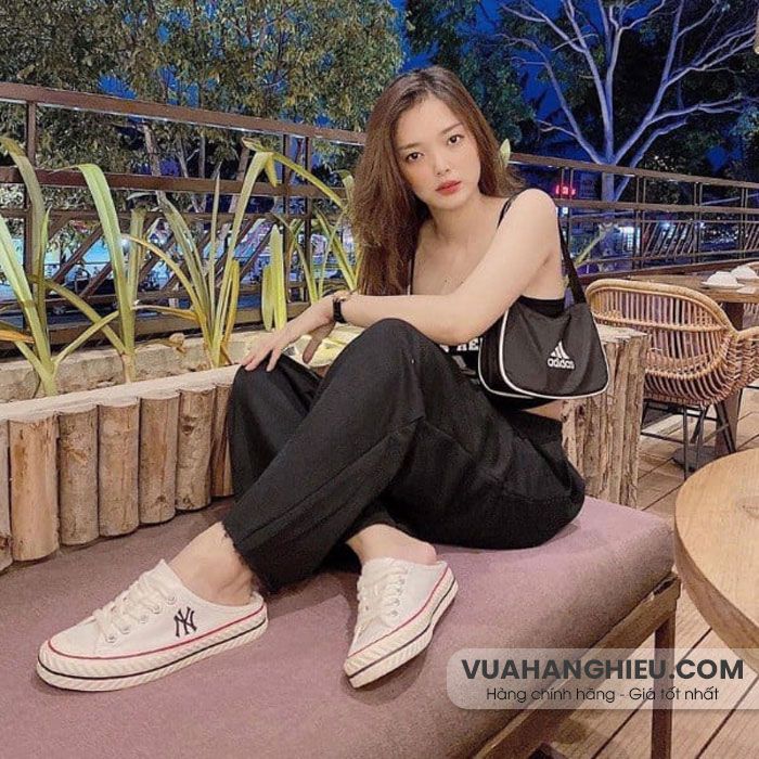 Top 15 mẫu giày sneaker cho GenZ sành điệu nổi tiếng 2025