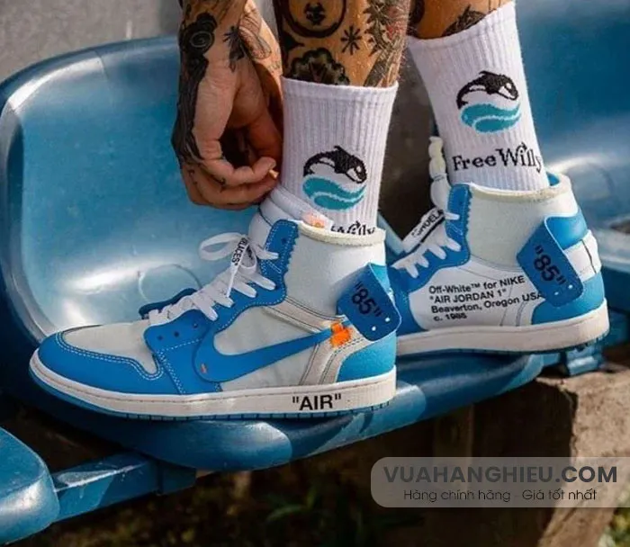 Top 15 mẫu giày sneaker cho GenZ sành điệu nổi tiếng 2025