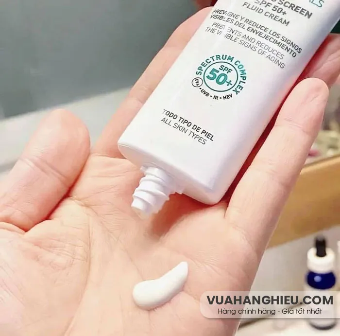 11 Kem chống nắng cho da mụn nhạy cảm bác sĩ khuyên dùng