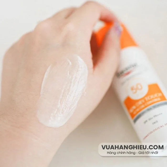 11 Kem chống nắng cho da mụn nhạy cảm bác sĩ khuyên dùng