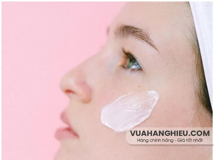 Top 11 kem dưỡng trắng da cho mẹ sau sinh thân thiện với làn da lành tính - 18