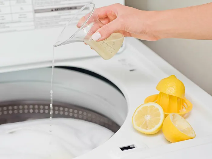 11 cách khử mùi nước hoa trên quần áo hiệu quả