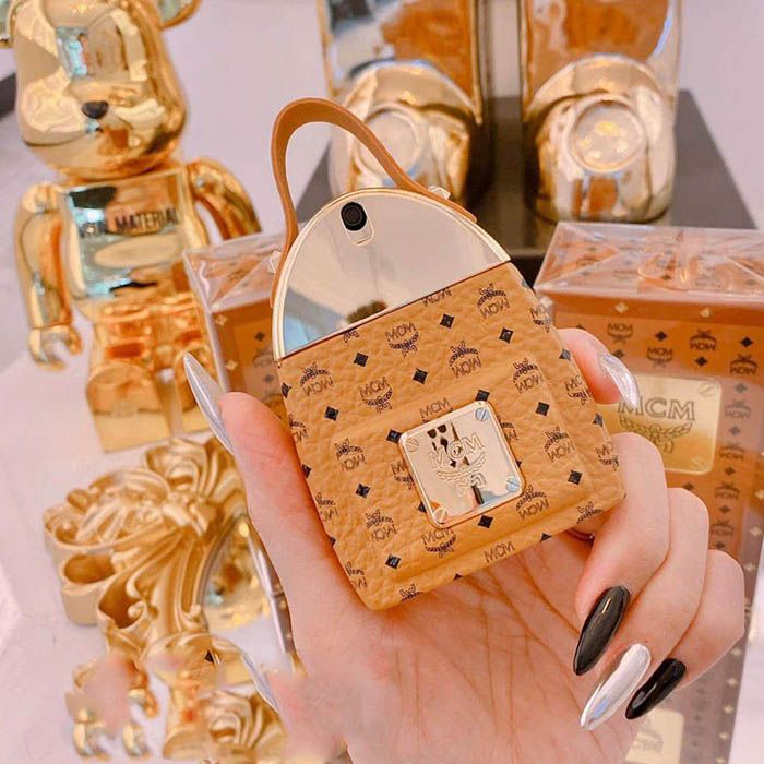 5 cách phân biệt nước hoa MCM thật giả ai cũng nên biết - 6