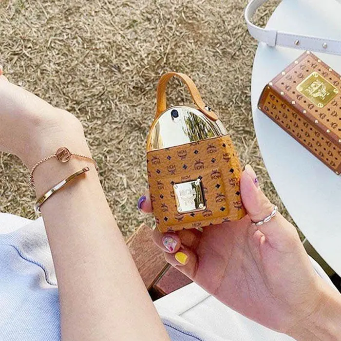 5 cách phân biệt nước hoa MCM thật giả ai cũng nên biết - 7