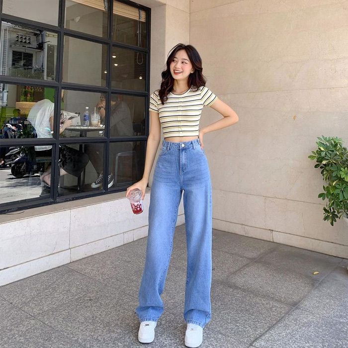 13 cách phối đồ với áo croptop cá tính, năng động cho mùa hè
